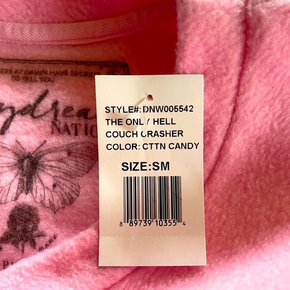 Daydream Nation Fleece Sleep Shirt, "I'm The Only Hell My Mama Ever Raised." - Picture 7 of 8